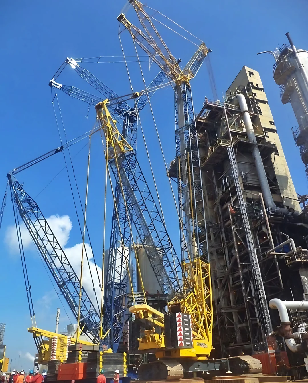 Operación con dos grúas de 600 toneladas